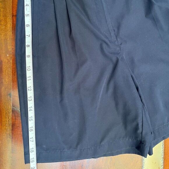 LIZGOLF Liz Claiborne Navy Blue Shorts - Size 10 - Picture 6 of 11